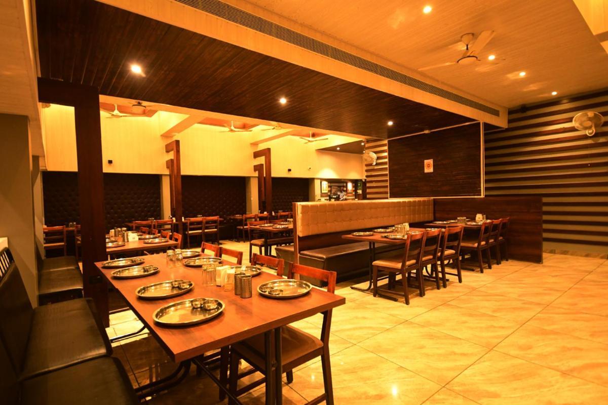 Hotel Opal Kolhapur Esterno foto