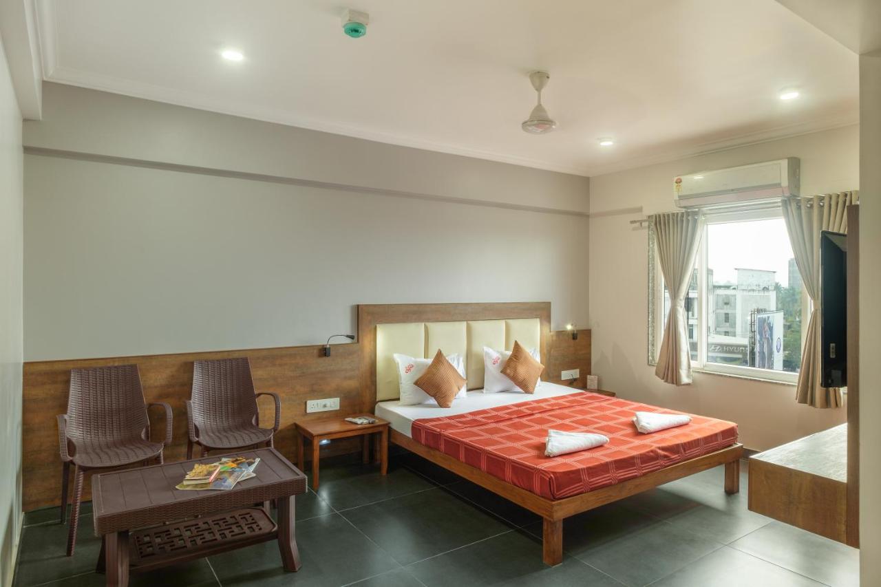 Hotel Opal Kolhapur Esterno foto