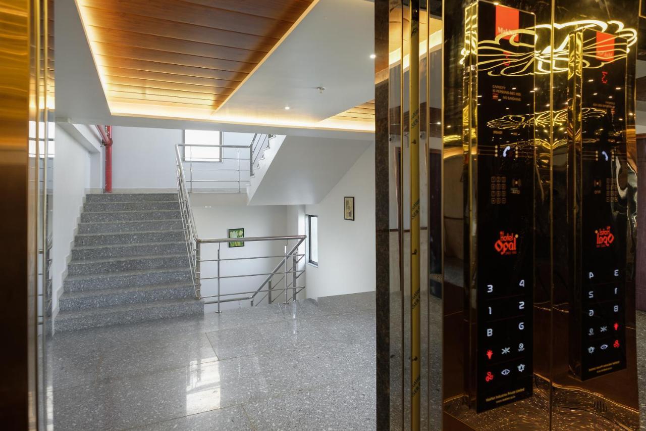 Hotel Opal Kolhapur Esterno foto