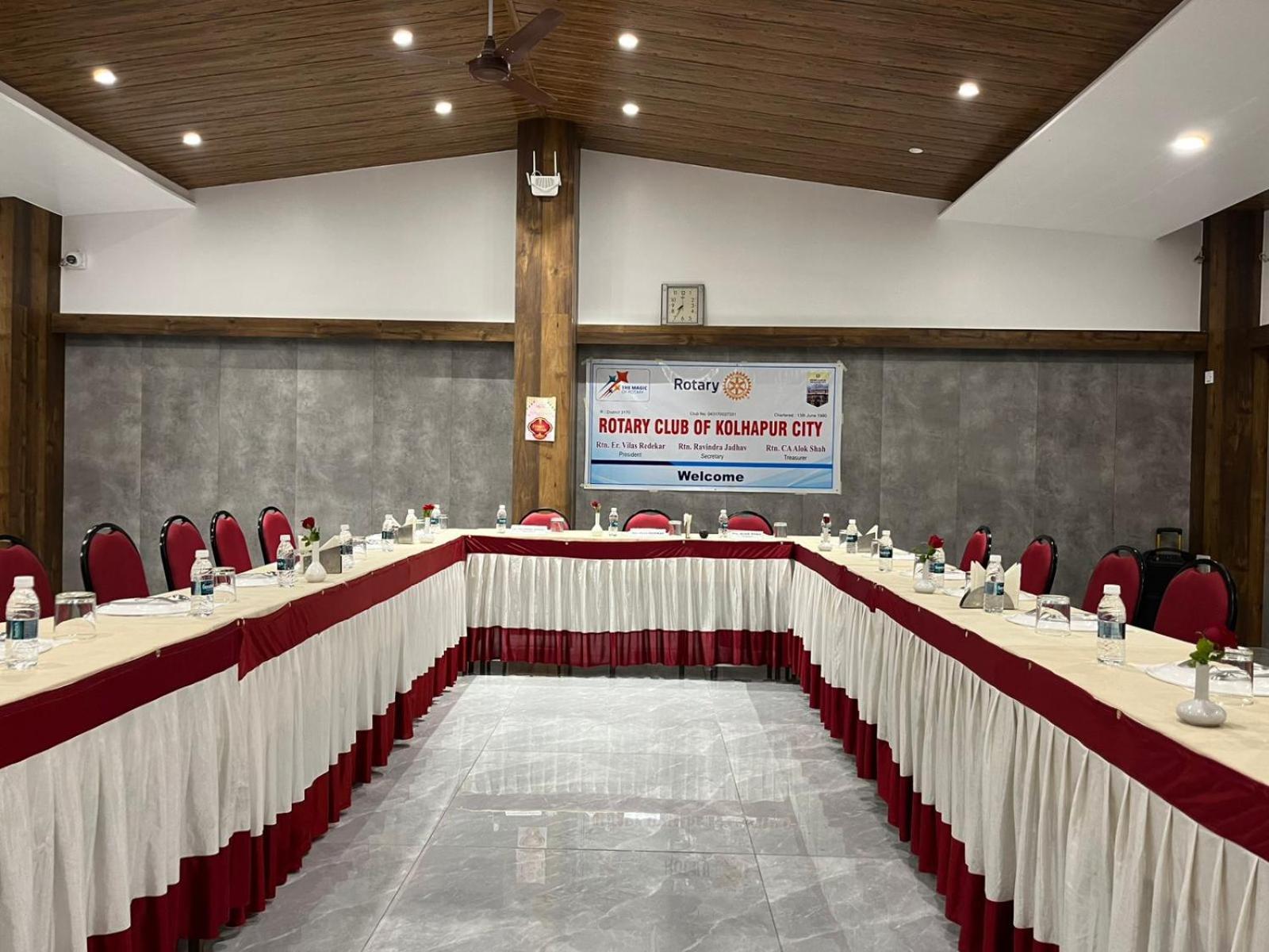 Hotel Opal Kolhapur Esterno foto
